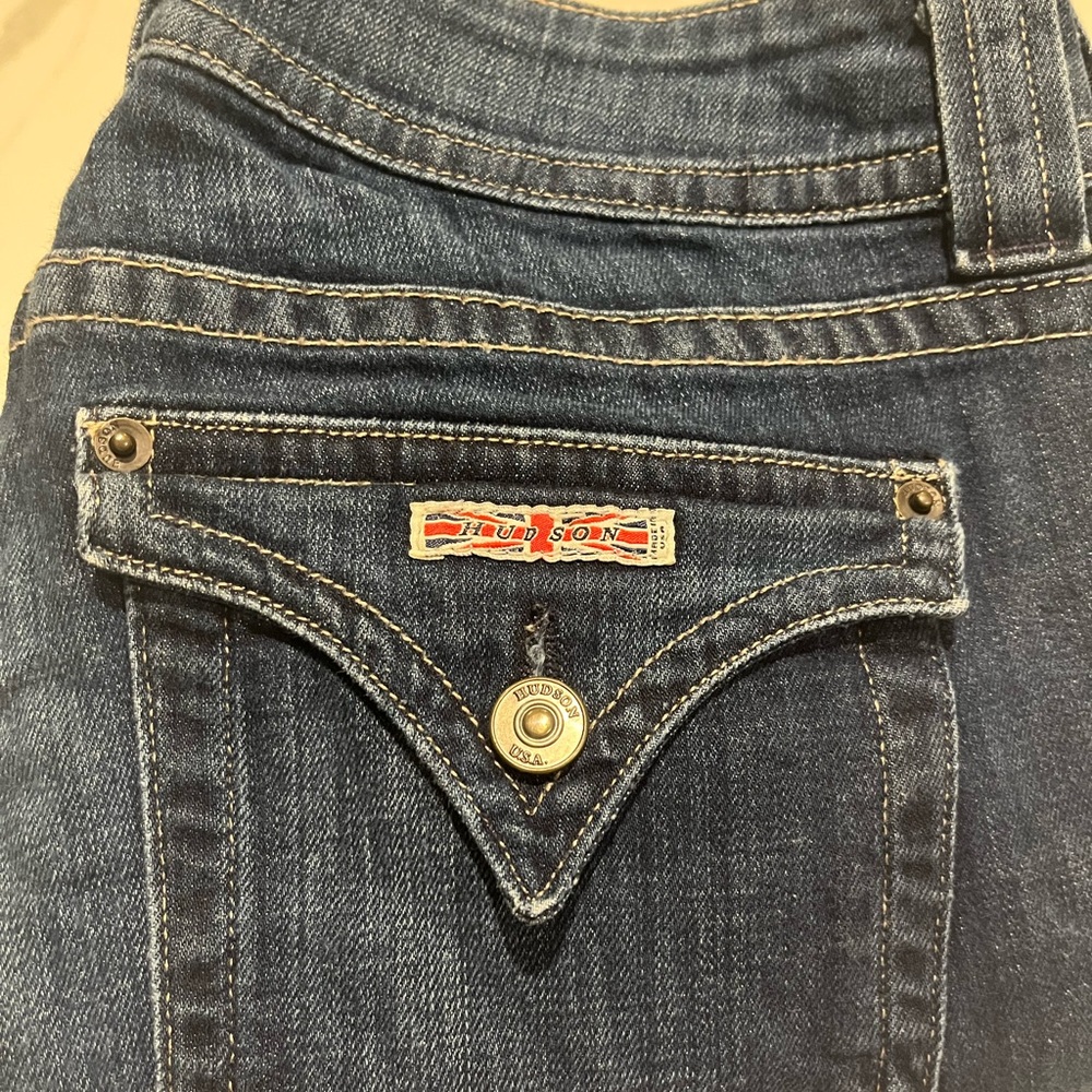 Hudson Los Angeles Jeans Women’s Size 31 EUC Blue Denim Double Button Nice!!